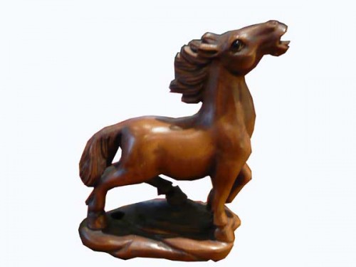 netsuke-cheval-bui1