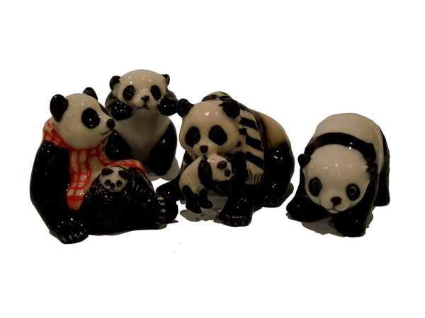 Pandas miniatures en porcelaine
