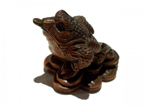 Grenouille de la fortune en bois