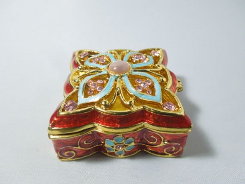 boite-cloisonne-papillon1