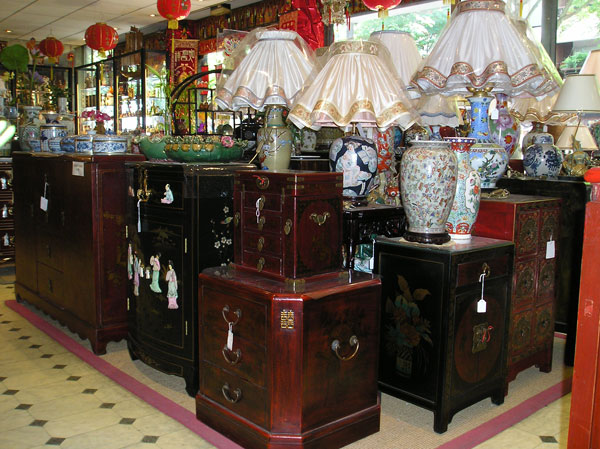 Photo magasin avec des meubles chinois