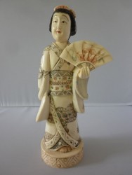 netsuke-okimono-femme11