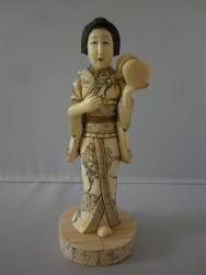 netsuke-okimono-femme6