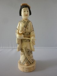 netsuke-okimono-femme7