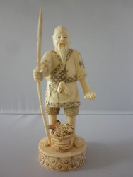 netsuke-okimono-pecheur3