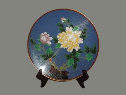 Assiette, plat en cloisonné ou émail sur cuivre