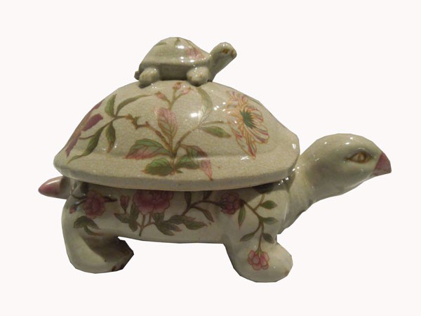 tortue-en-porcelaine